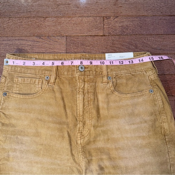 American Eagle Tan Corduroy Stretch Mom Jean Straight Leg Size 10 Long NWT - Picture 2 of 10